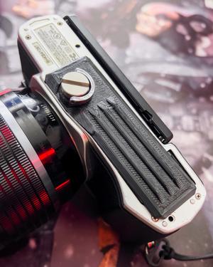 Olympus OM-D E-M10 mkII Battery cover reinforcement