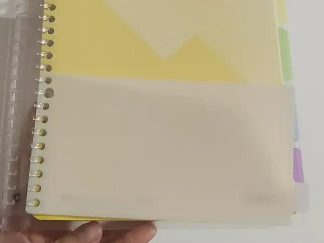 Kokuyo B5 26-hole loose-leaf notebook - top and bottom dividers