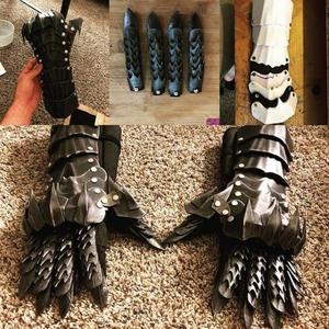 Nazgul Gauntlet Finger Scales