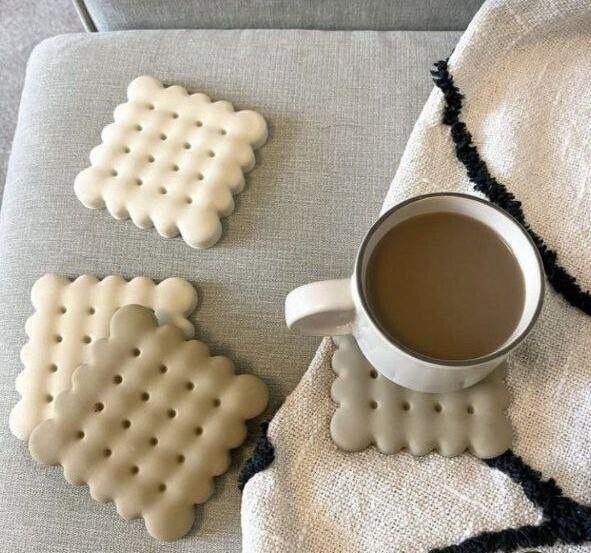 Biscuit coaster