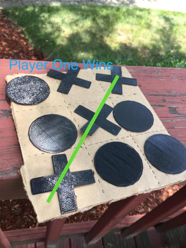 Upcycling Game: Tic tac toe parts