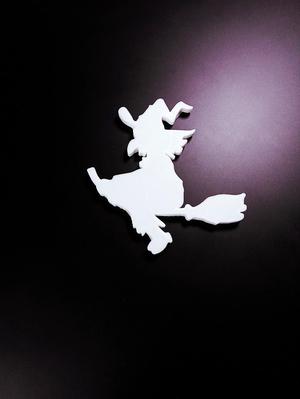 halloween witch magnet 2