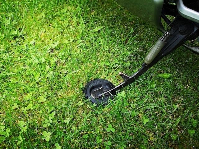 moPad (Motorcycle Side Stand Pad)