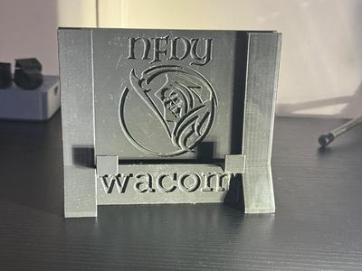 Wacom Intous Stand w/ Pen Holder