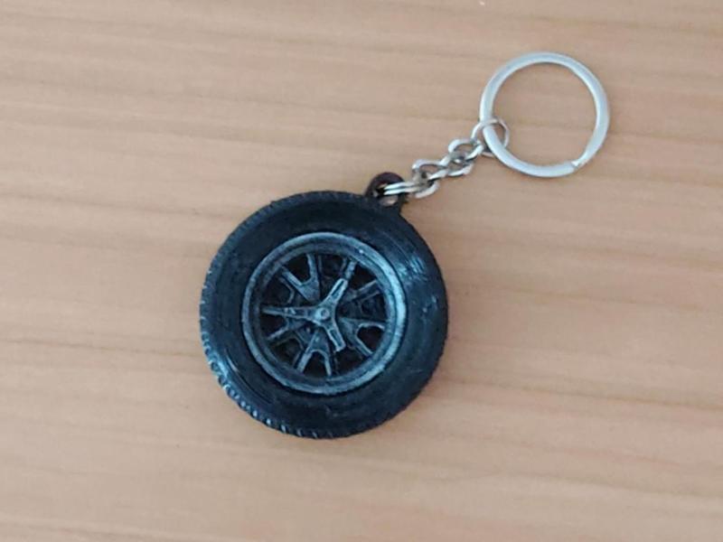SHELBY COBRA WHEEL KEYCHAIN