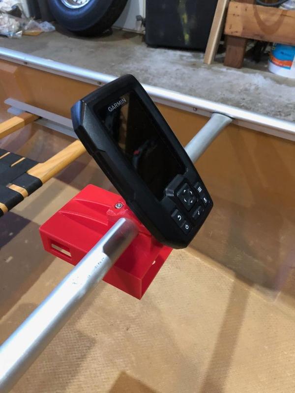 Garmin Striker 4 canoe mount system
