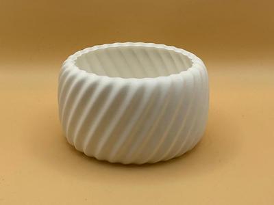 Spiral Pot