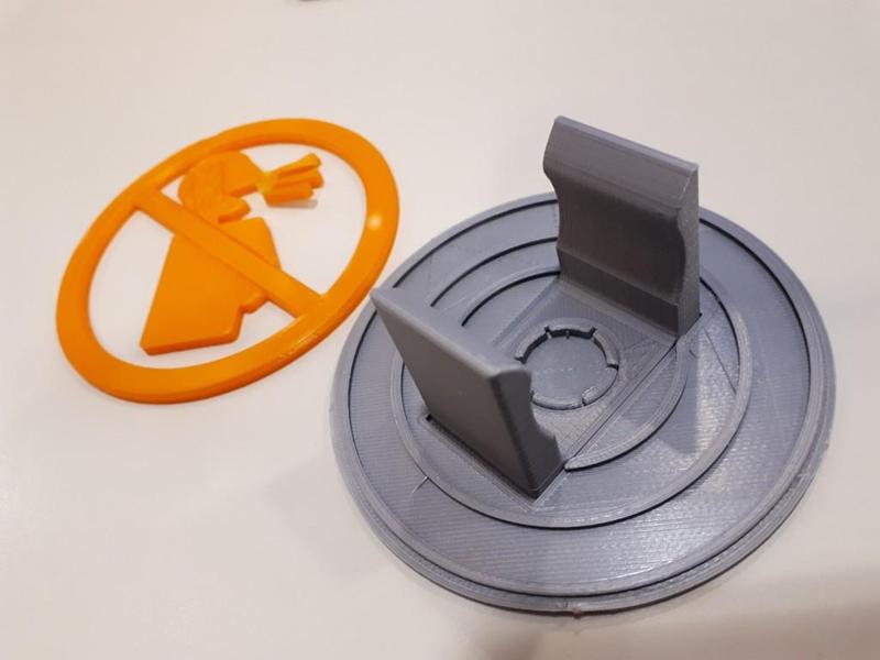 Clip-on Sign for Public Transit