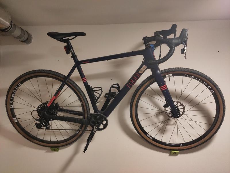 Gravel Bike wallmount