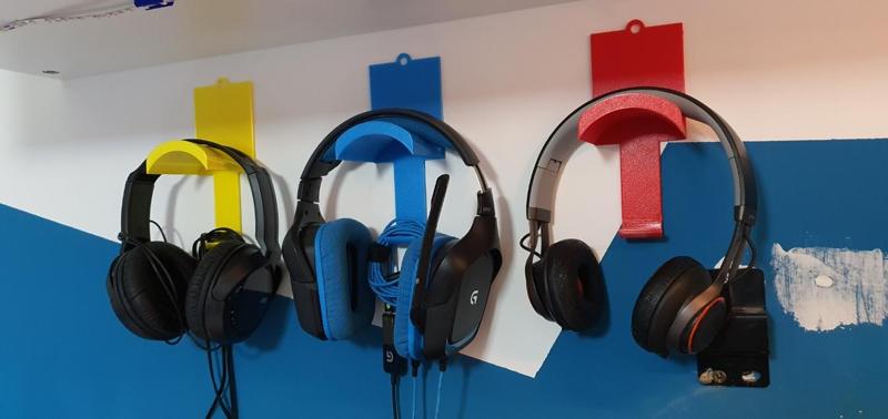 headphone holder