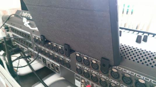Behringer X32 Tablet Halter