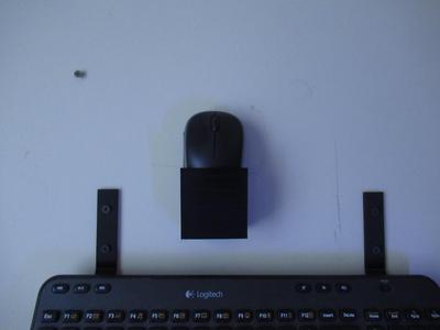 Logitech M215 wall mount