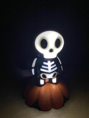 Cute Skull Lamp - Base w/ Cover Remix