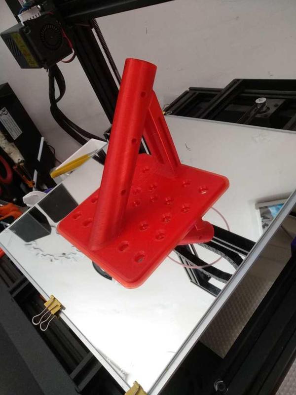 Flag pole mount