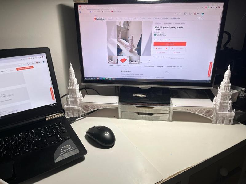 SEVILLA: plaza España y puente Triana