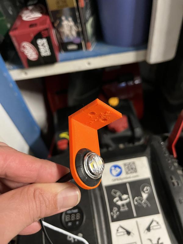 3/4" Round LED Indicator Light 90 Degree Bracket