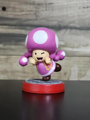 Toadette Amiibo Figure