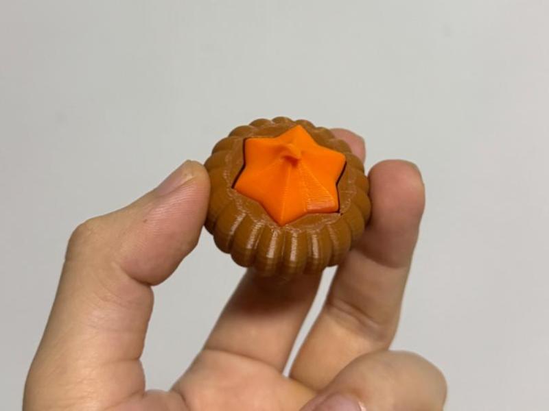 Ice Gem Biscuit Fidget Clicker