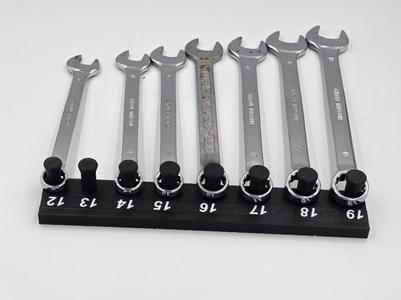 Wrenchholder, hidden screws and french cleat