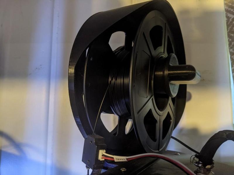 QQSP Adjustable Spool Holder with Dust Shield