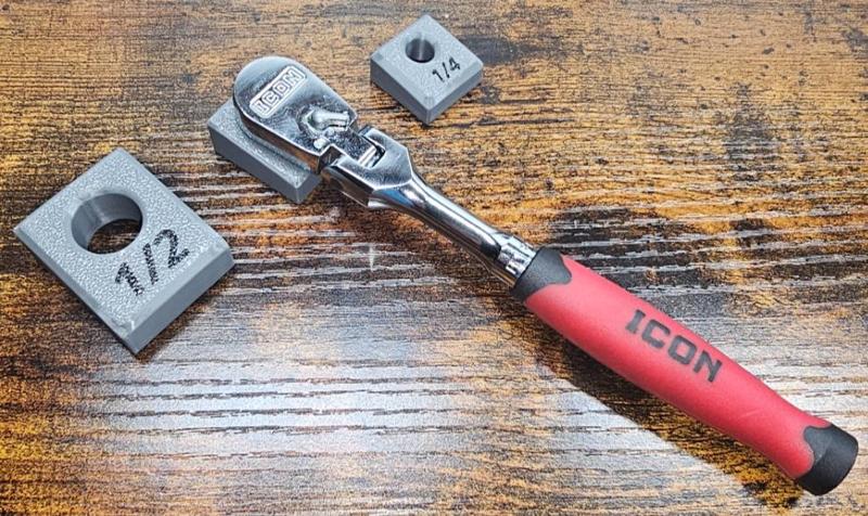 1/2 ratchet holder