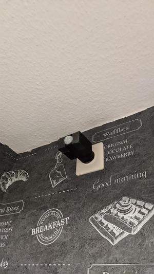 PIR box for esp8266(d1_mini) fits on usb plug