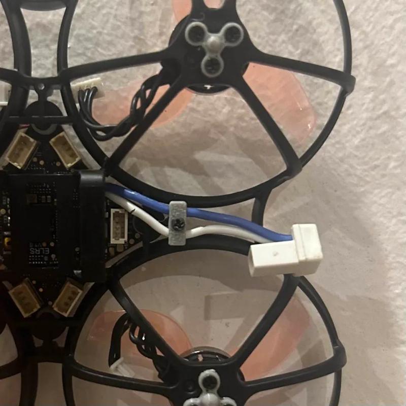 Meteor 75pro battery cable protector   