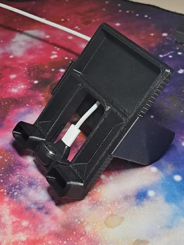 Simple Adjustable Phone Stand + Baseus Magnetic USB-C Charger holder   