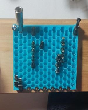 Vertical hex bit holder