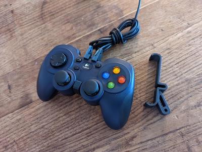 Google Pixel 6 Logitech gamepad mount