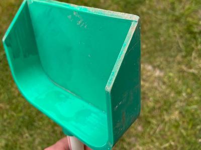 Car snow shovel