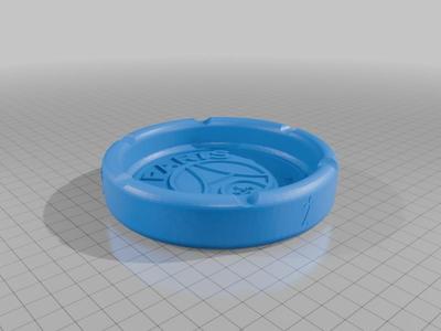 Cendrier PSG (avec hermines bretonnes sur le coté)