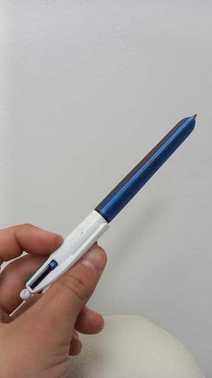 capuchon stylo 4 couleurs