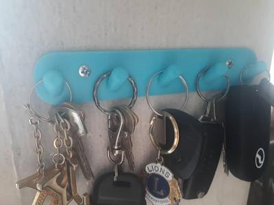 5 Key wall hanger