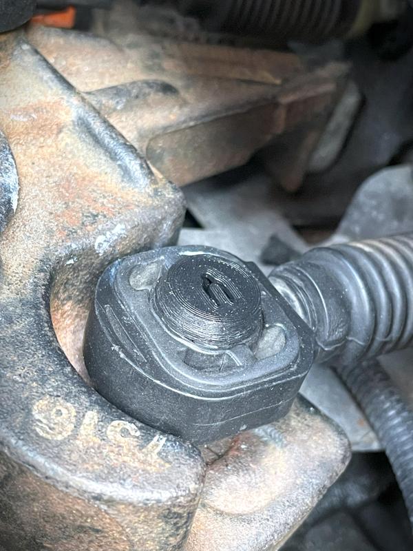 Volvo Shifter Cable Bushing for 6-Speed Manual Transmission