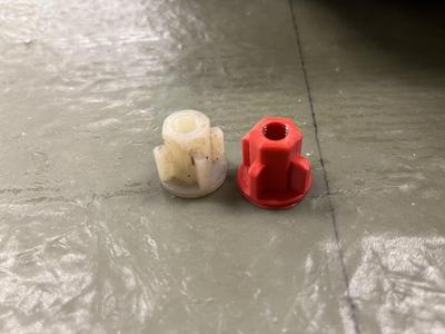 Skoda Octavia (2006) headlight mounting nut