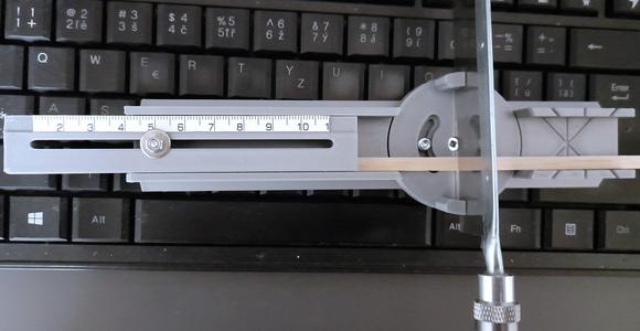 adjustable angle cutter with stop