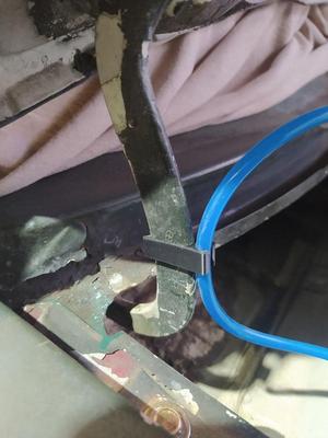 191955747 VAG washer hose holder