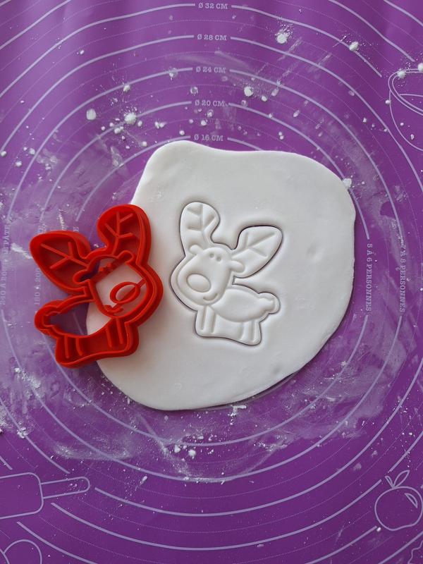 Sweet Deer cookie cutter