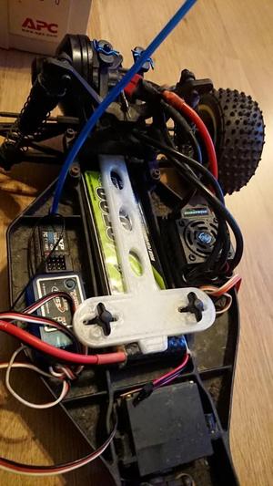 Battery brace for RC10 B4.1 (and others)