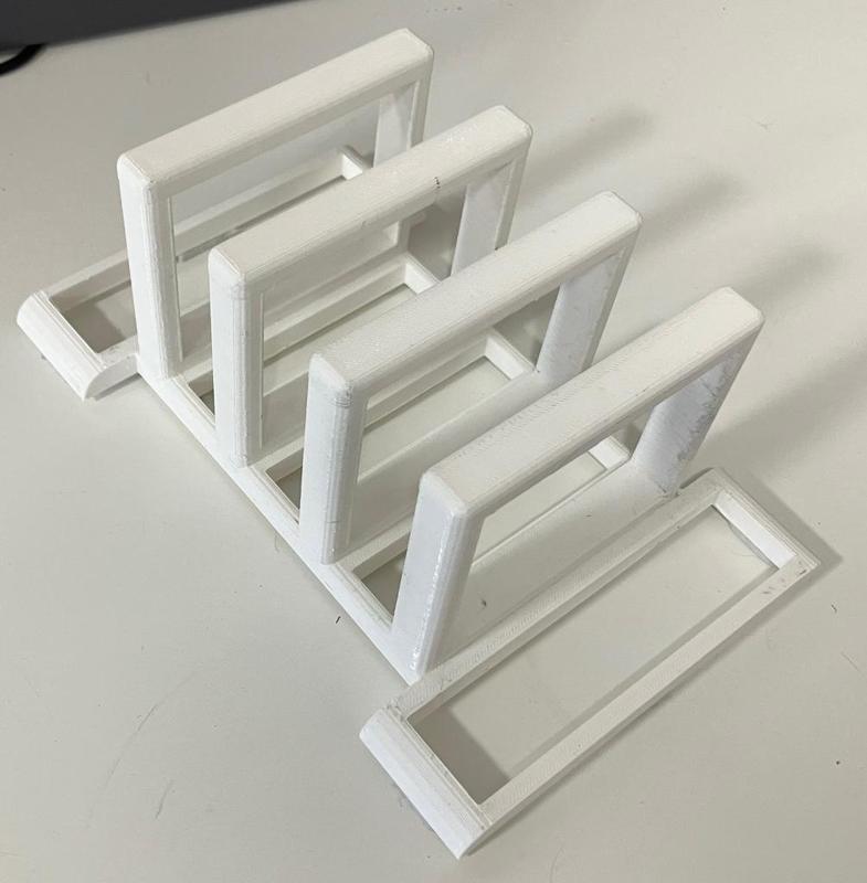 3 Laptop vertical stand