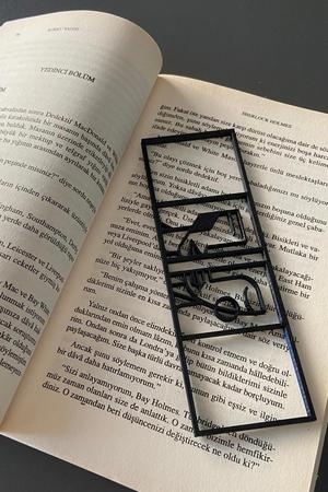 2 Face Bookmark