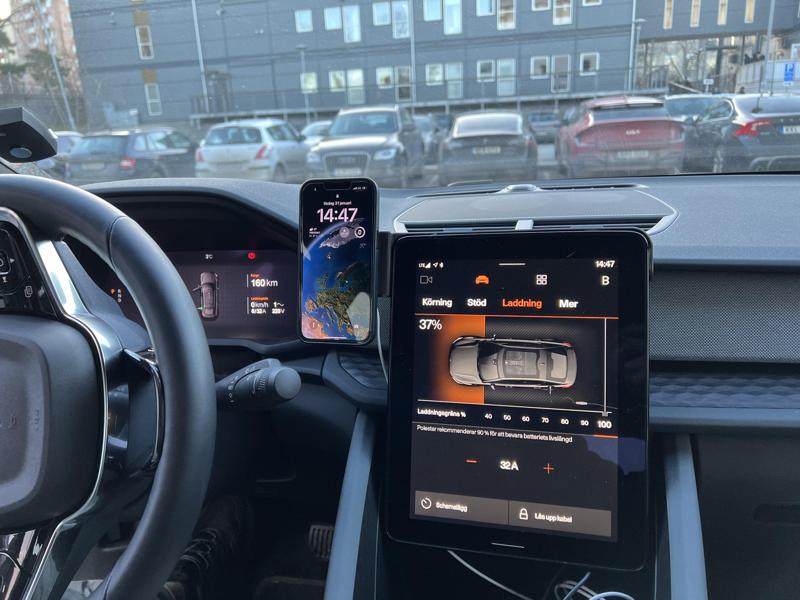 Polestar 2 iPhone MagSafe mount