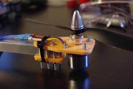 Brushless motor mount
