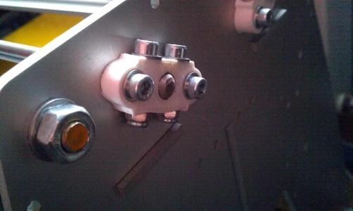 8mm bar clamp (26mm between centres)