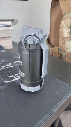 Grenade holder