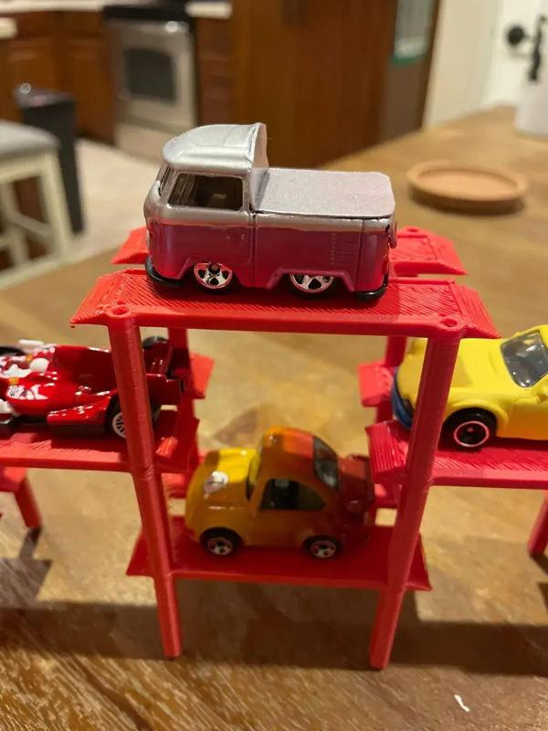 1:64 scale car lift V2
