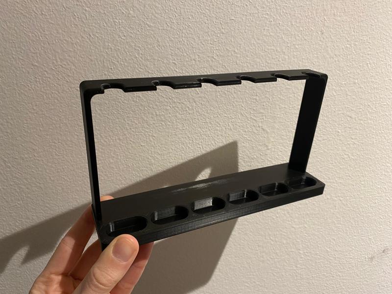 Display for 6 mate bulbs