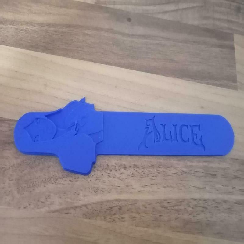 American McGee's Alice - Alice bookmark