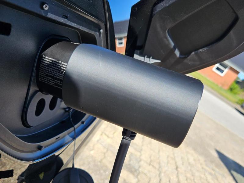 Xpeng G6 - V2L Rain Cover